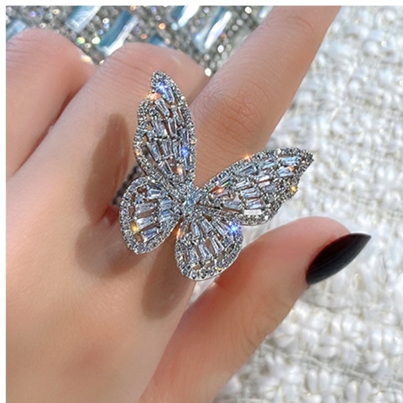 Jewelry - 🦋 Butterfly Adjustable Ring- Serious Sparkle